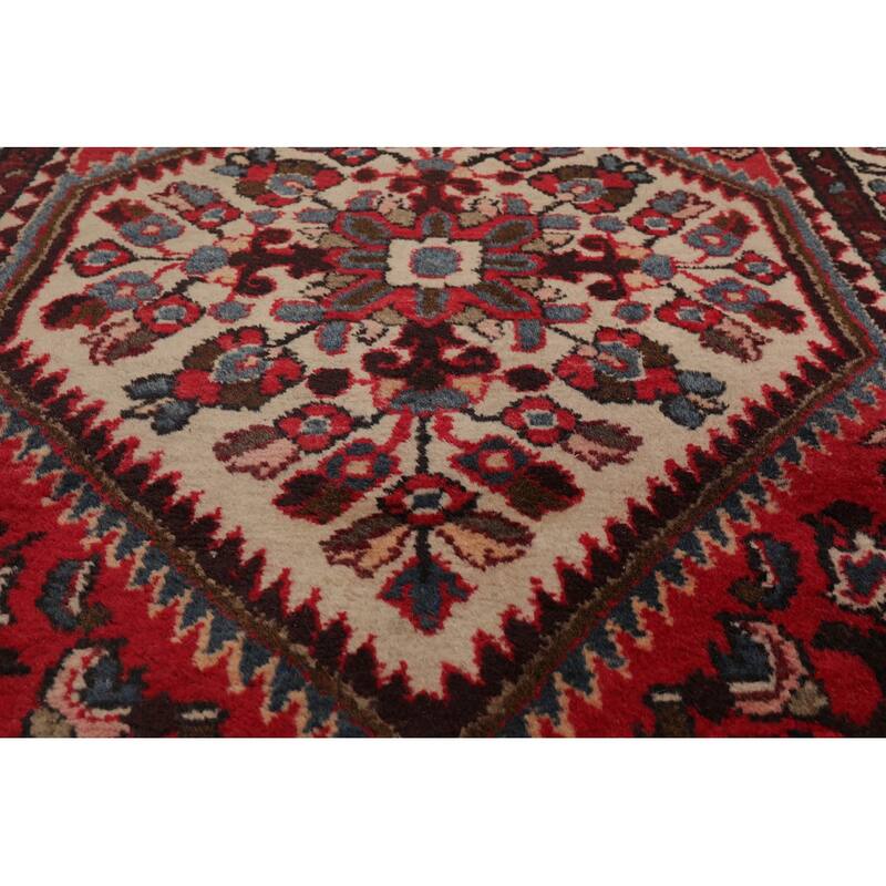 Hand Knotted Heriz Red Floral Wool Traditional Oriental Area Rug - 3' 6'' x 7' 4''