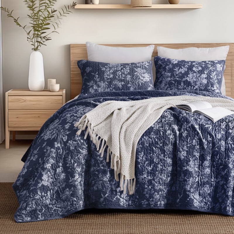 Wonderful Sophia Lightweight Floral Quilt Set - 21051 Navy - Queen