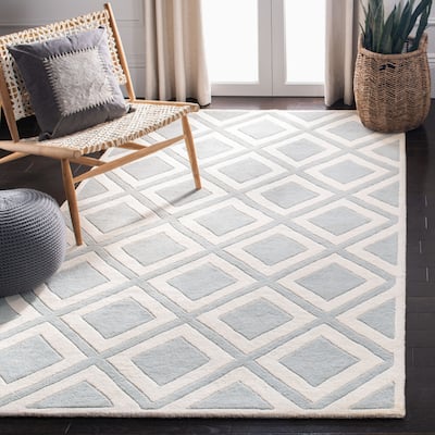 SAFAVIEH Handmade Chatham Llio Modern Wool Rug