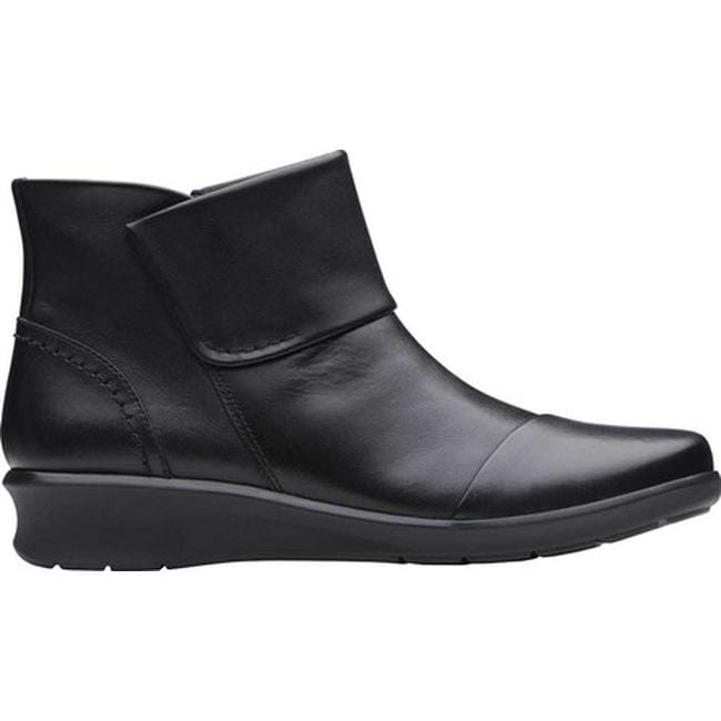 black leather clarks