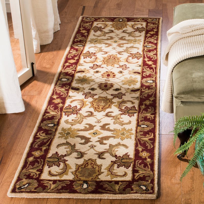 SAFAVIEH Handmade Classic Rukiye Traditional Oriental Wool Rug - 2'3" x 12' Runner - Ivory/Red