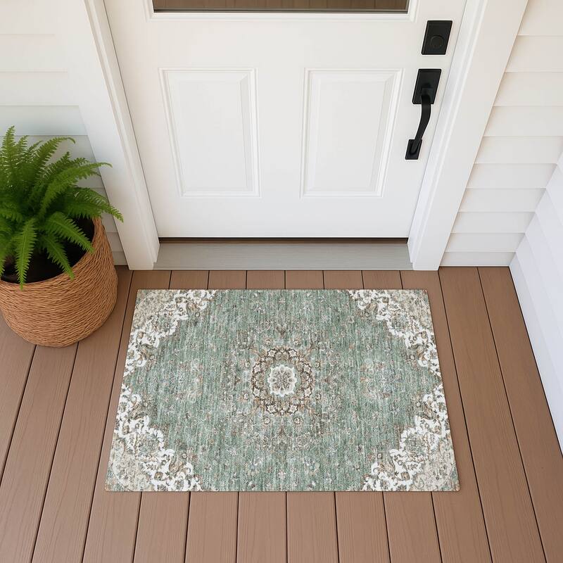 Machine Washable Indoor/ Outdoor Traditional Niko Chantille Rug - Sage - 1'8" x 2'6"
