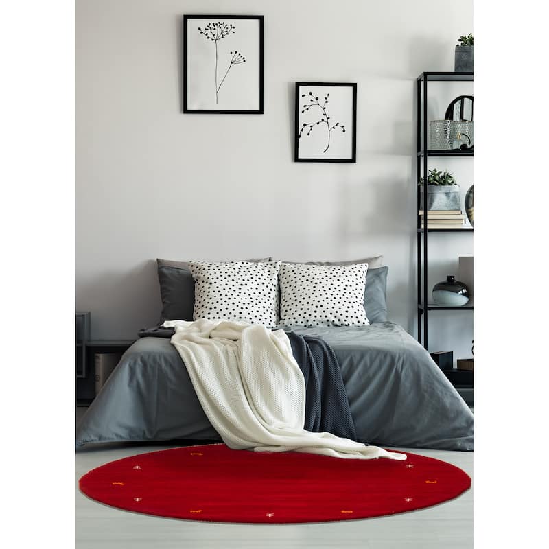 Kashkuli Gabbeh Red Rug 4'11" x 4'11" - 4'11 x 4'11