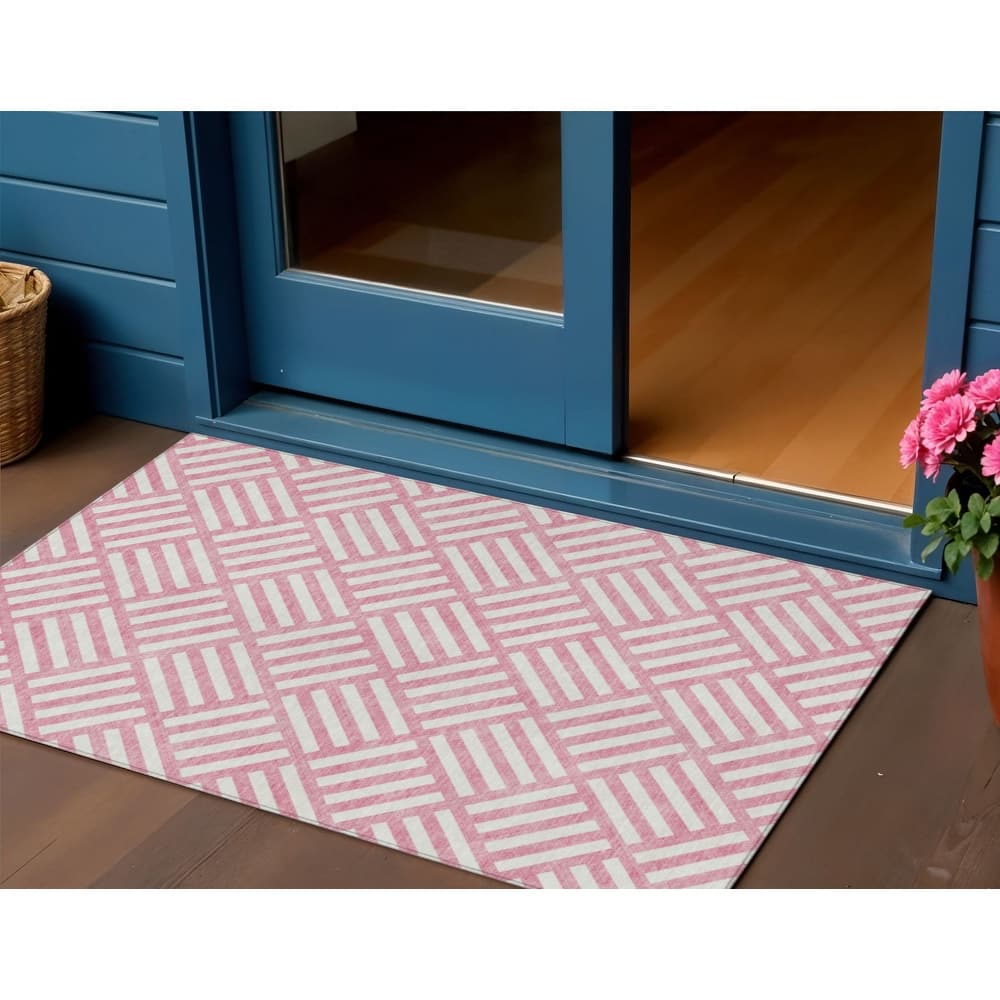 HomeRoots Geometric Transitional Rectangle Outdoor Rug