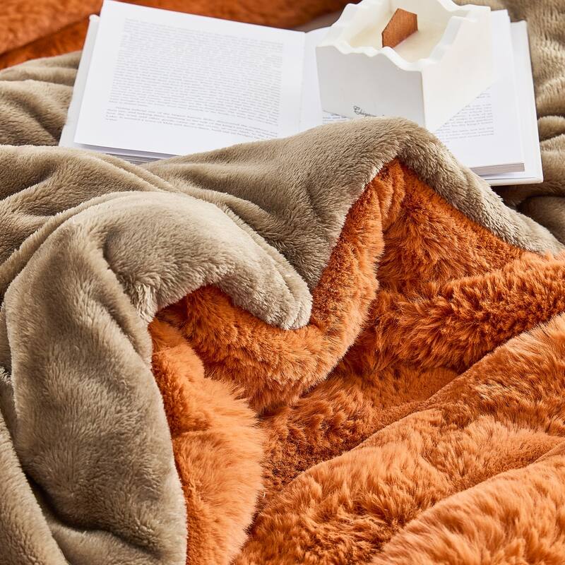 Roll Cakes Chunky Bunny - Coma Inducer® Oversized Comforter Set