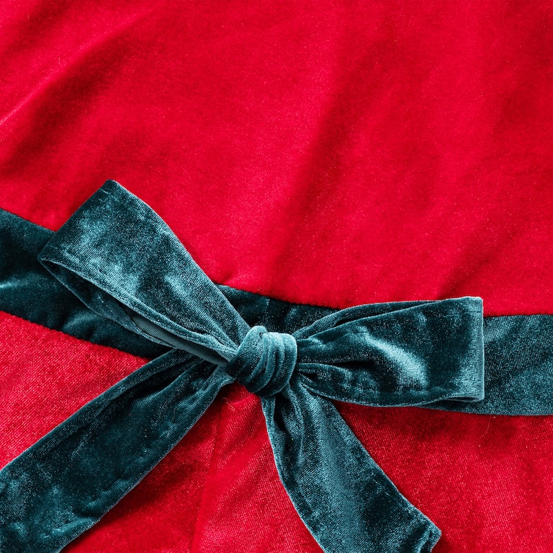 Glitzhome 48"D Red Velvet Christmas Tree Skirt with Bows - 48" D