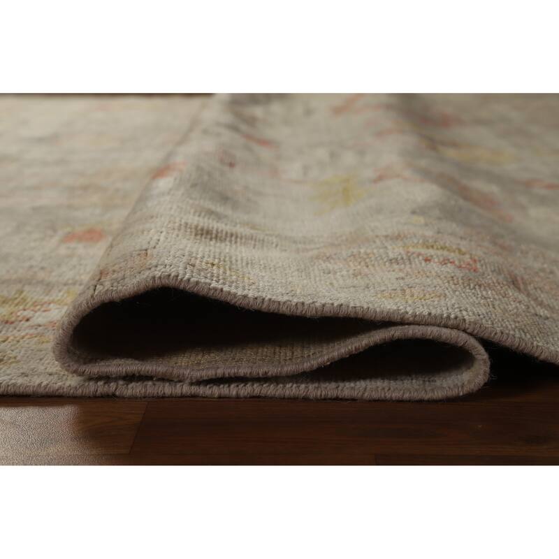 Hand Knotted Oriental 100% Wool Carpet Transitional All-Over Beige & Ivories Oushak Area Rug - 8' 10'' X 5' 10''