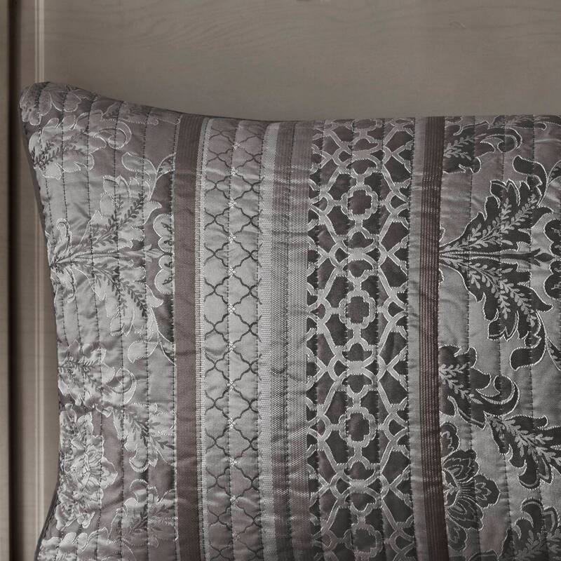 Madison Park Venetian 6 Piece Jacquard Quilt Set with Throw Pillows
