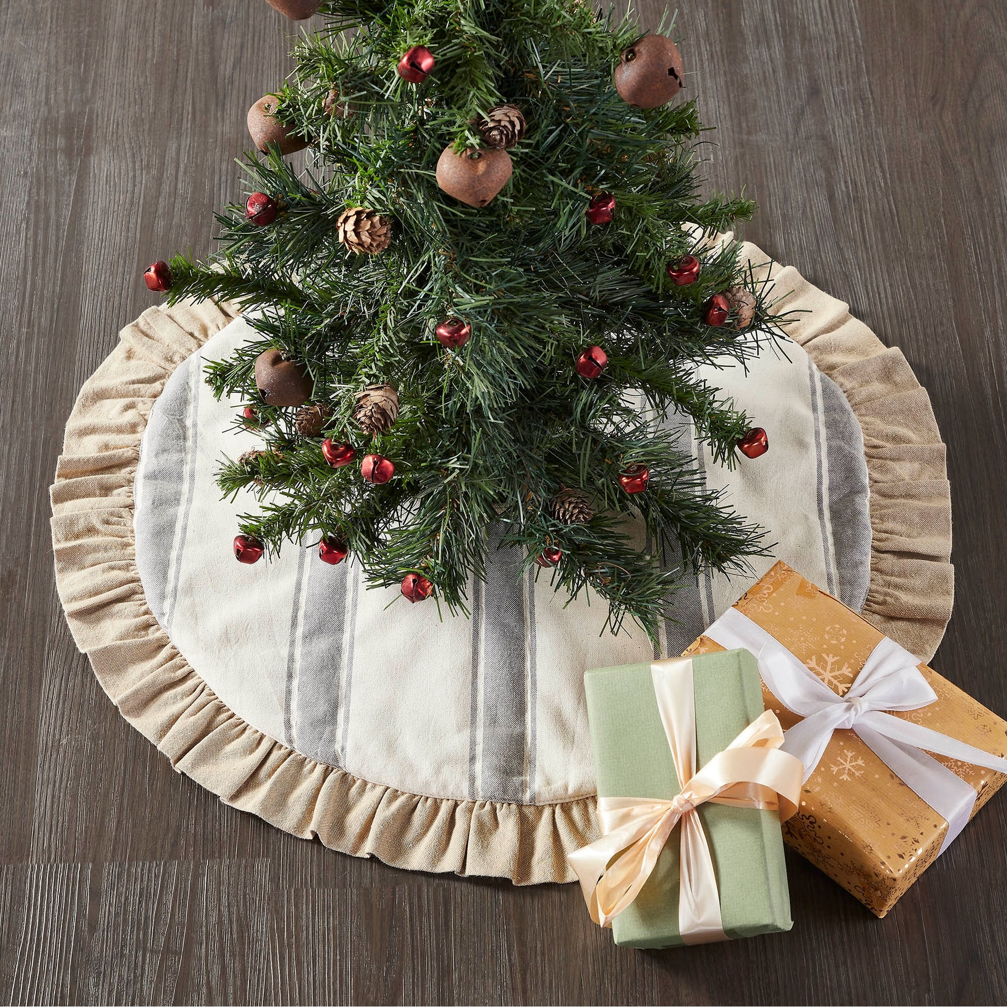 Bed bath and beyond ugg tree skirt store