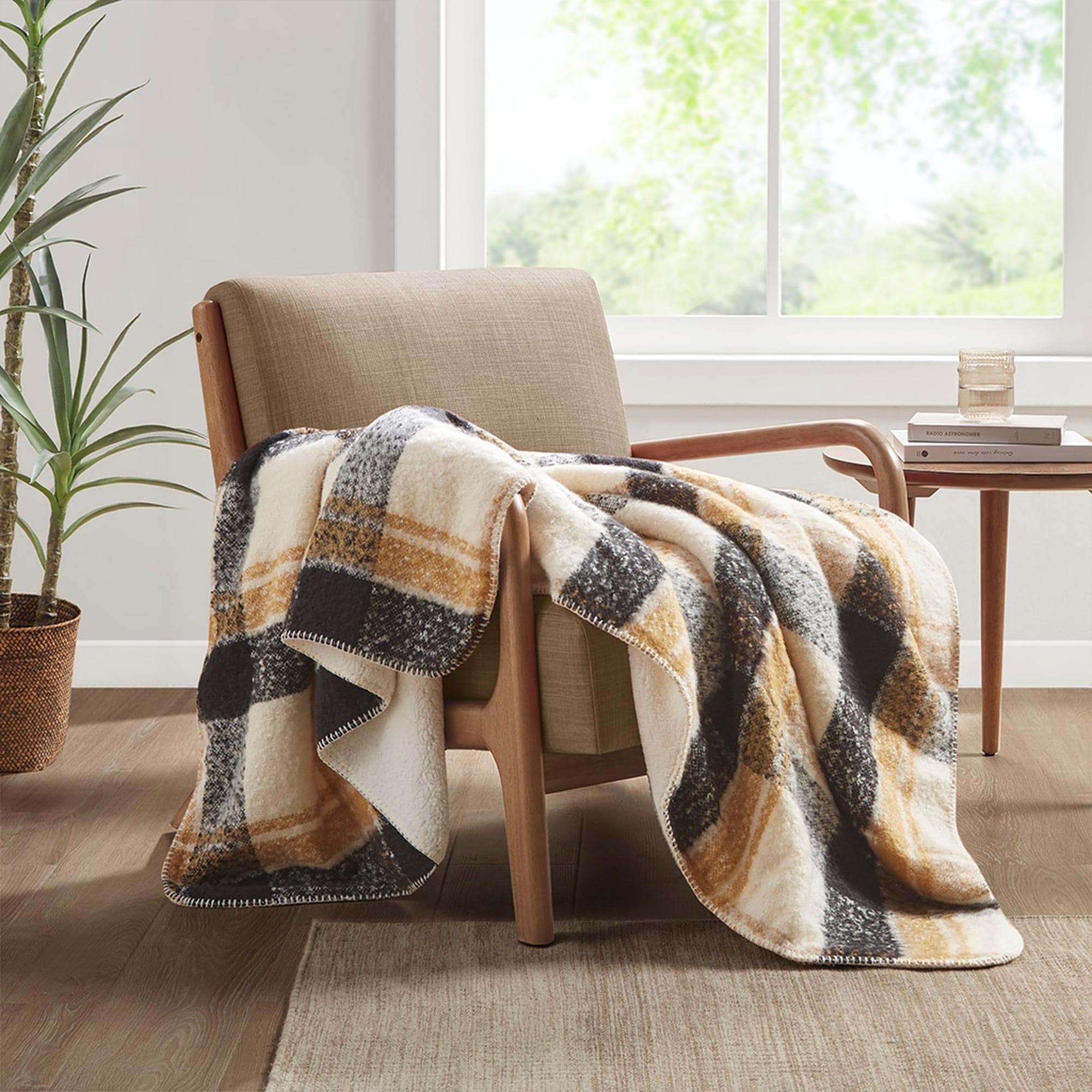 Modern, fashionable, soft, and comfortable blanket