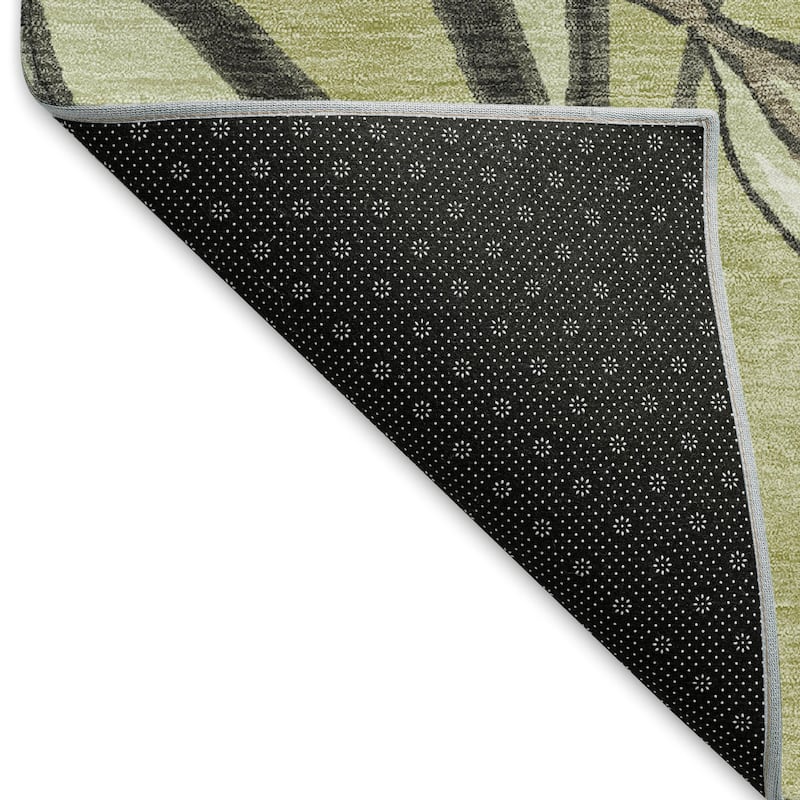 Machine Washable Indoor/ Outdoor Bird Mosaic Chantille Rug
