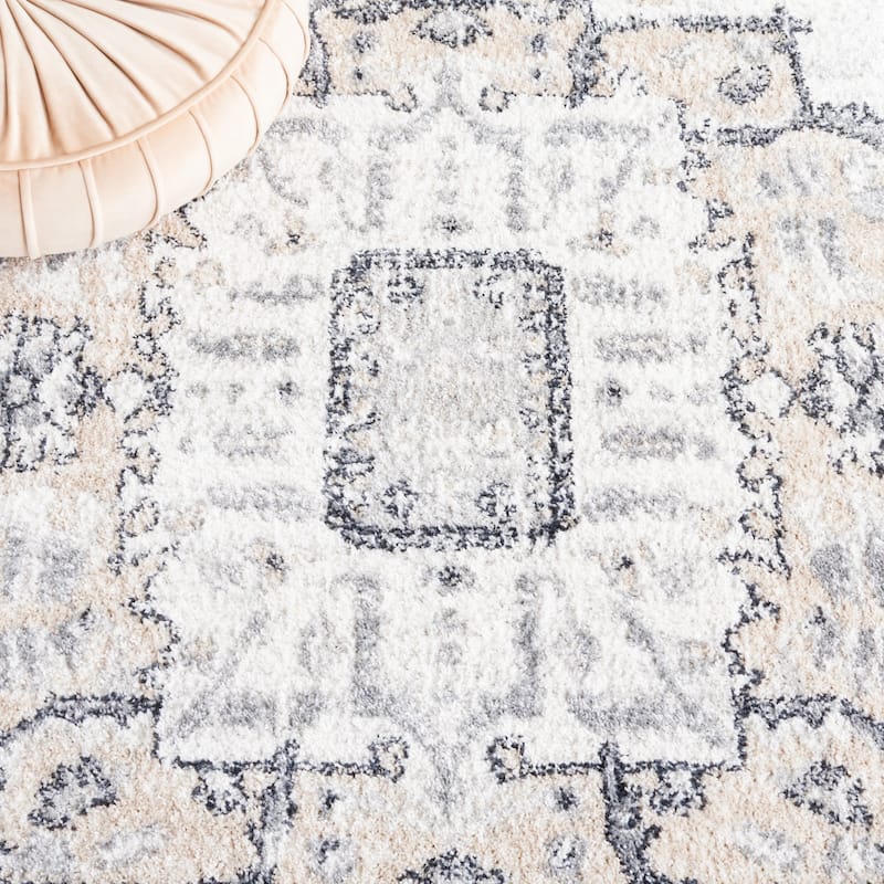 SAFAVIEH Layla Noreta Shabby Chic Farmhouse Rug