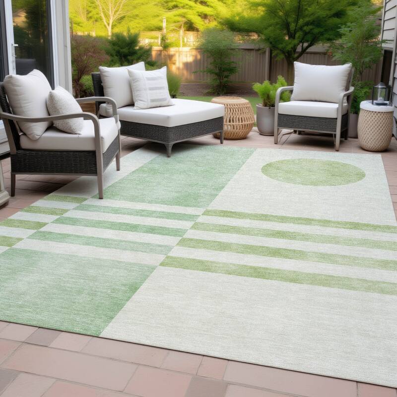 Machine Washable Indoor/Outdoor Modern Fusion Chantille Rug
