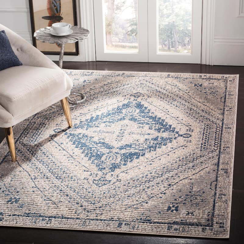 SAFAVIEH Marseille Stoyna Oriental Rug
