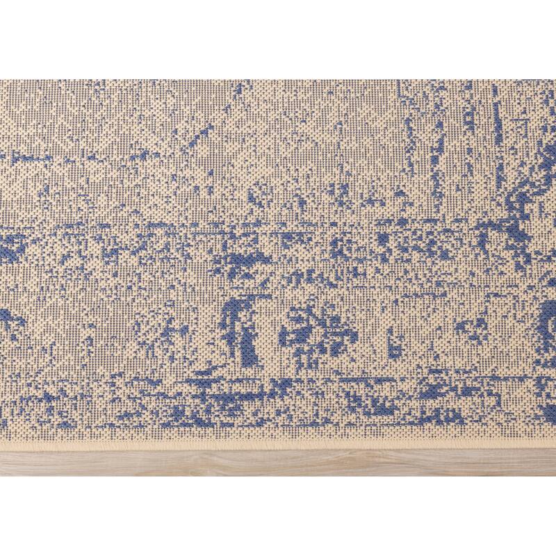 Jackson Collection - Beige/Blue Distressed Traditional Indoor/Outdoor Rug