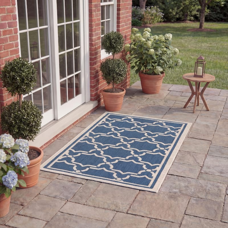 SAFAVIEH Courtyard Gulsin Indoor/ Outdoor Waterproof Patio Backyard Rug
