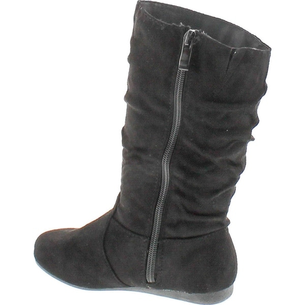 black boots flat heel