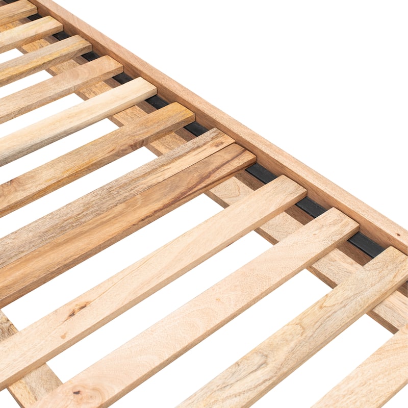 SAFAVIEH Couture Leni Gold Inlayed Cement Bed