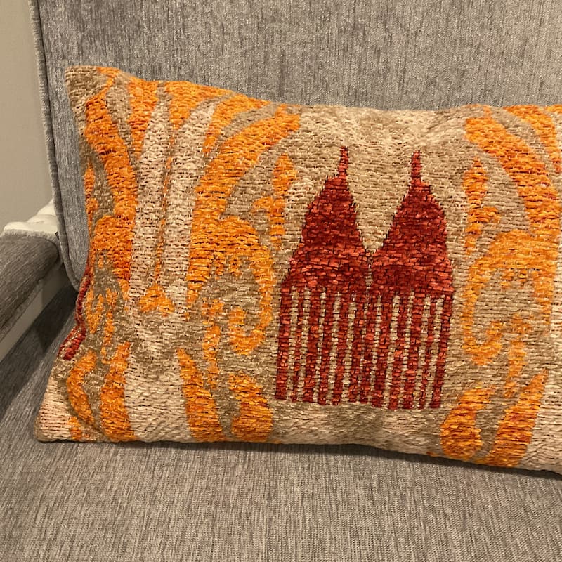 HERAT ORIENTAL Handmade Chenille Throw Pillow