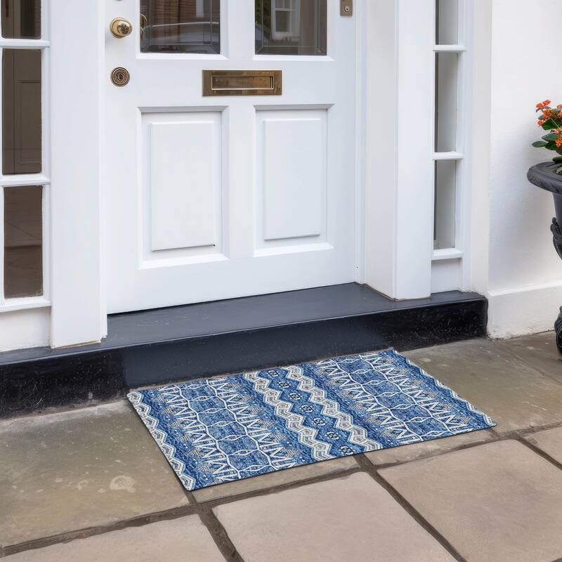 Machine Washable Indoor/ Outdoor Chantille Mosaic Global Rug - Blue - 1'8" x 2'6"