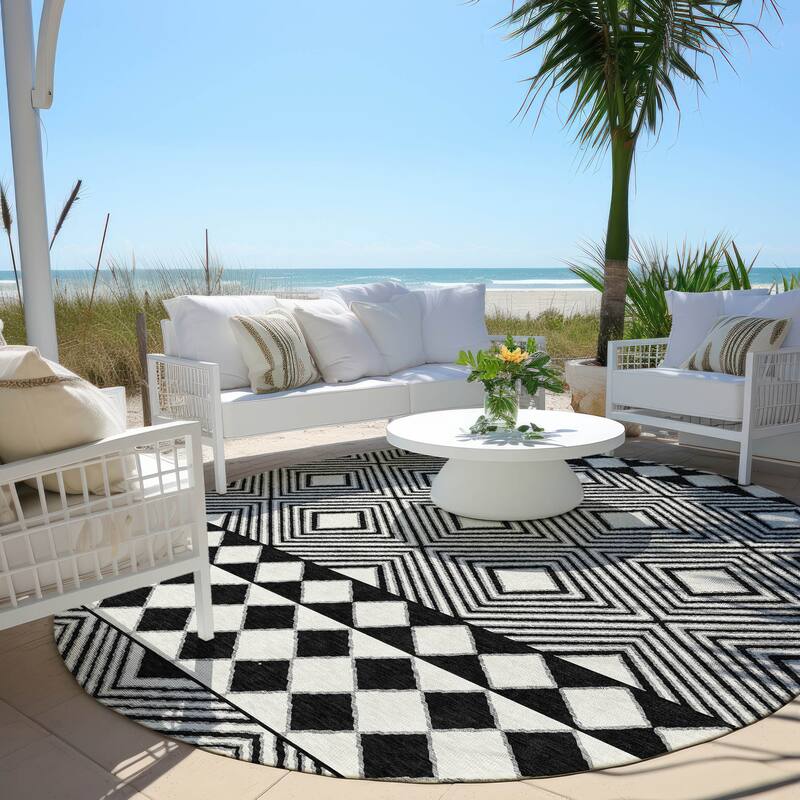 Machine Washable Indoor/ Outdoor Chantille Boho Moroccan Rug - Black - 8' x 8'