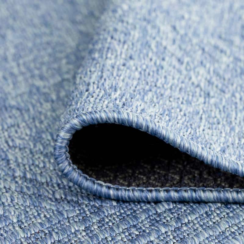 Alameda Solid Color Chevron Machine Washable Indoor Area Rug