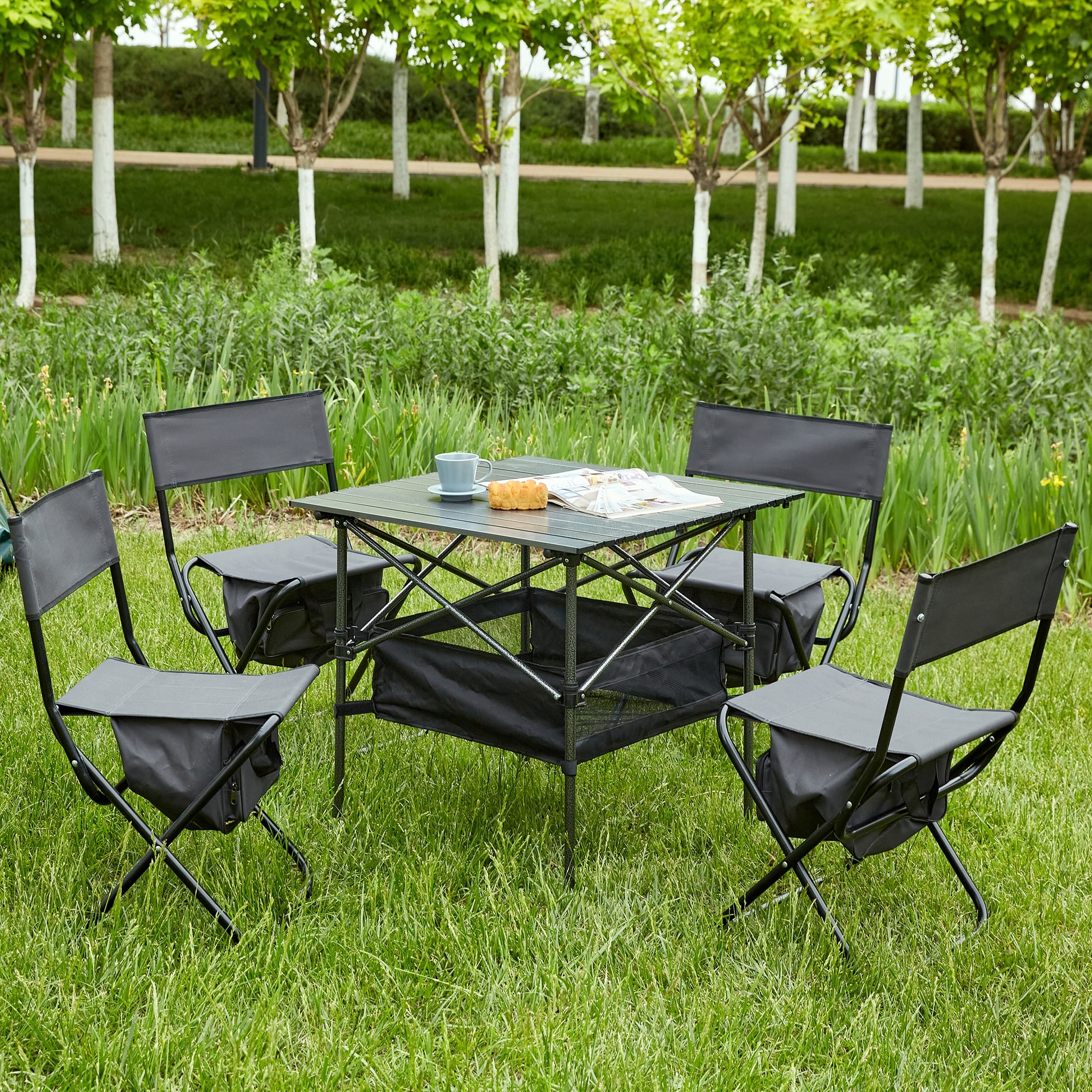 Outdoor folding store table and chairs