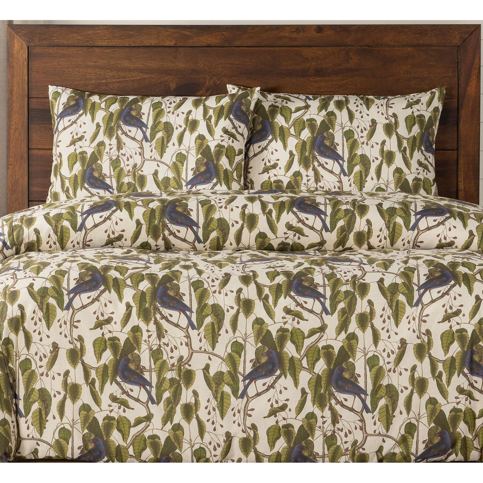 Smithsonian Bluebirds In Paradise Duvet Set V3cun2gn1_r-d4xhKFcn2gsTD8mU7mBs-image