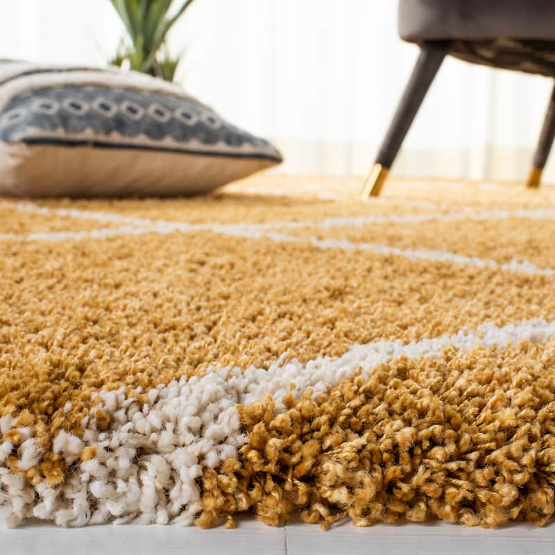 SAFAVIEH Hudson Shag Estella Diamond Trellis 2-inch Thick Rug