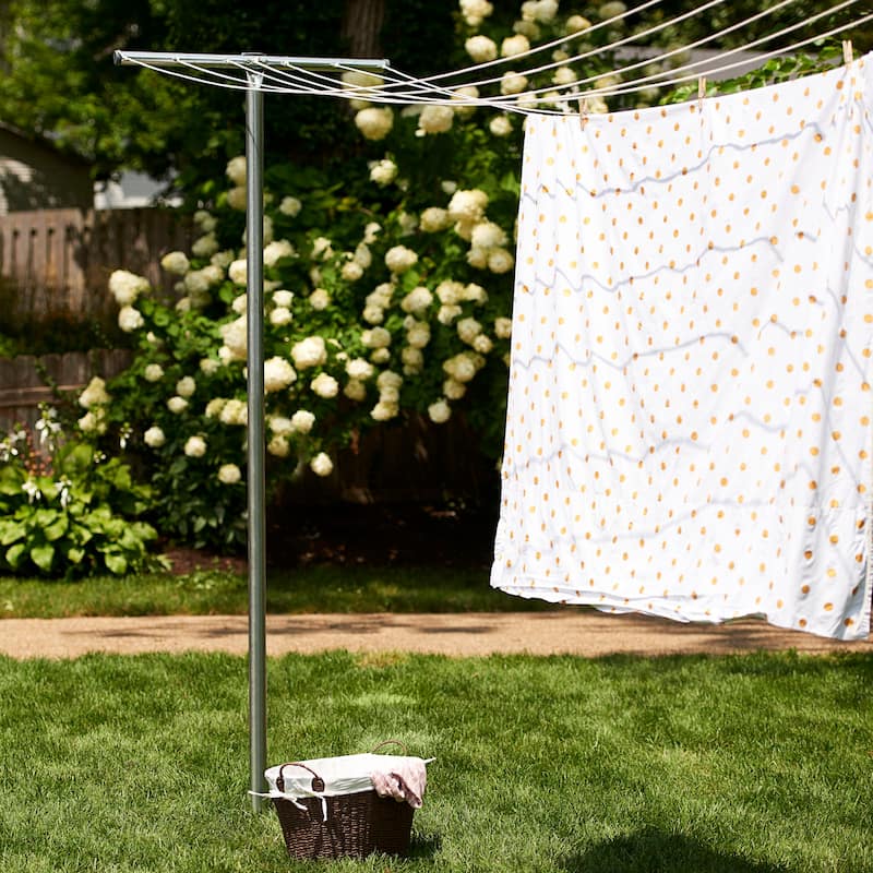 Household Essentials Rust-Resistant Steel Clothesline T-Post with One Piece Construction