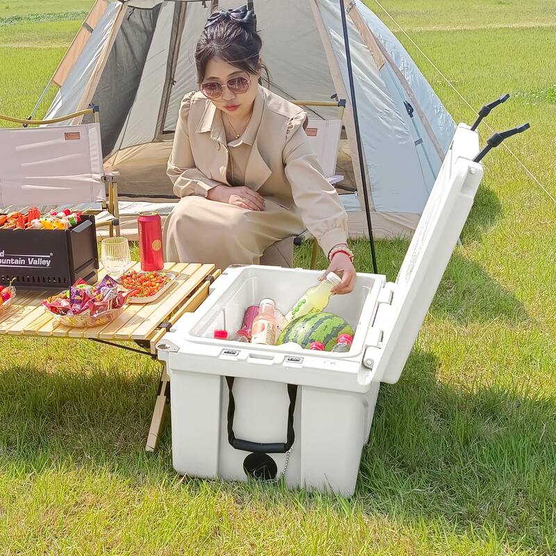 Camping Cooler Beach Cooler Portable Cooler Beverage Cooler with Rope Handles Non-Slip Rubber Pads Bottle Opener and Wheels