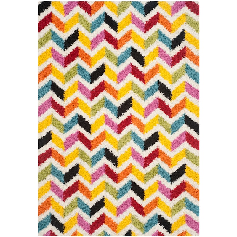 SAFAVIEH Kids Shag Veniamina Chevron Nursery Playroom 2-inch Thick Rug