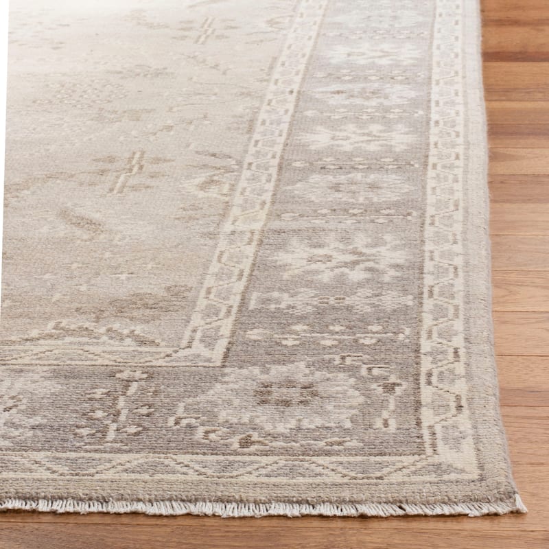 SAFAVIEH Couture Hand-knotted Oushak Liva Traditional Oriental Wool Rug