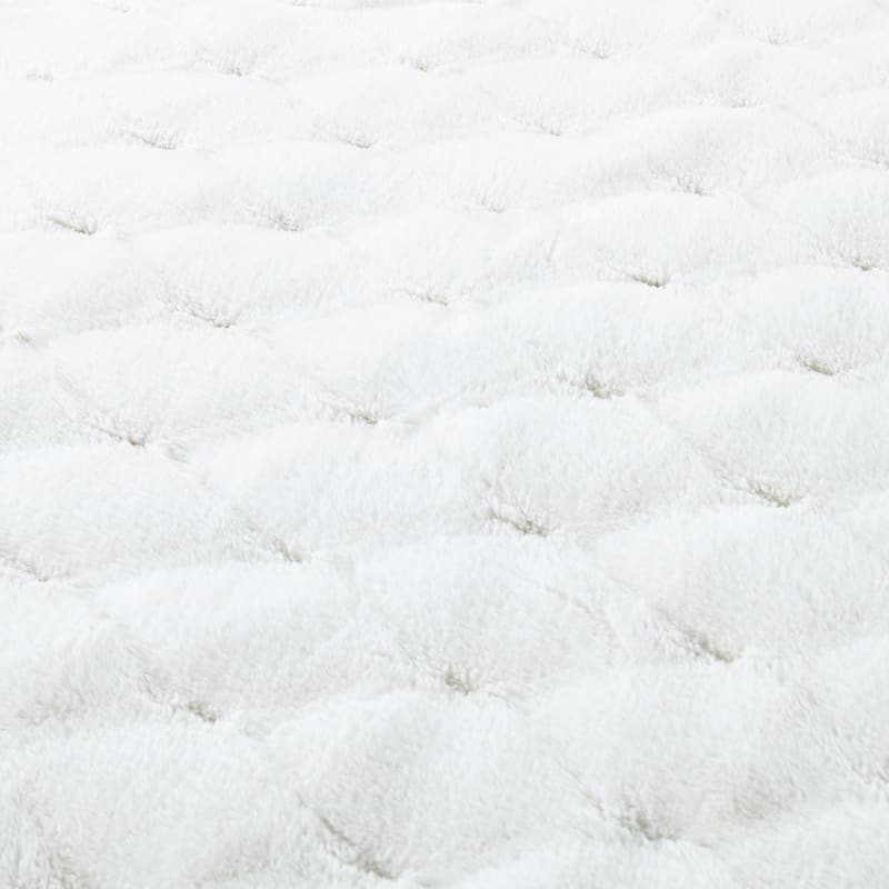 Jacquard rabbitfake fauxfur throw blanket 50"x60"