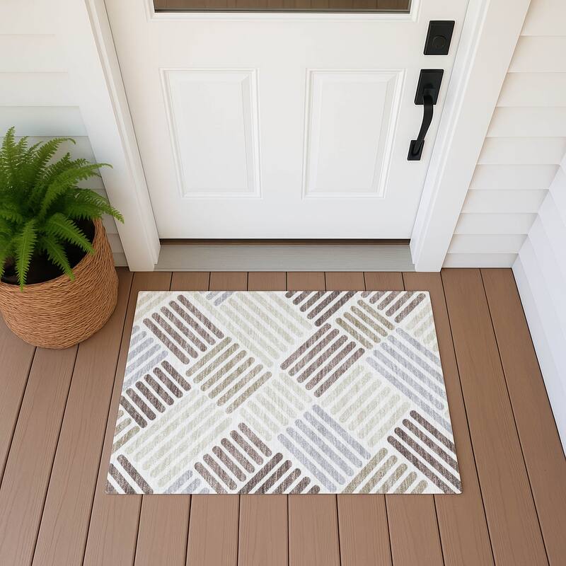 Machine Washable Indoor/ Outdoor Modern Weave Chantille Rug - Ivory - 1'8" x 2'6"