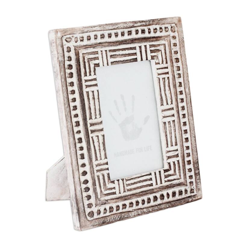 Novica Handmade Mughal Motifs Wood Photo Frame (4X6)