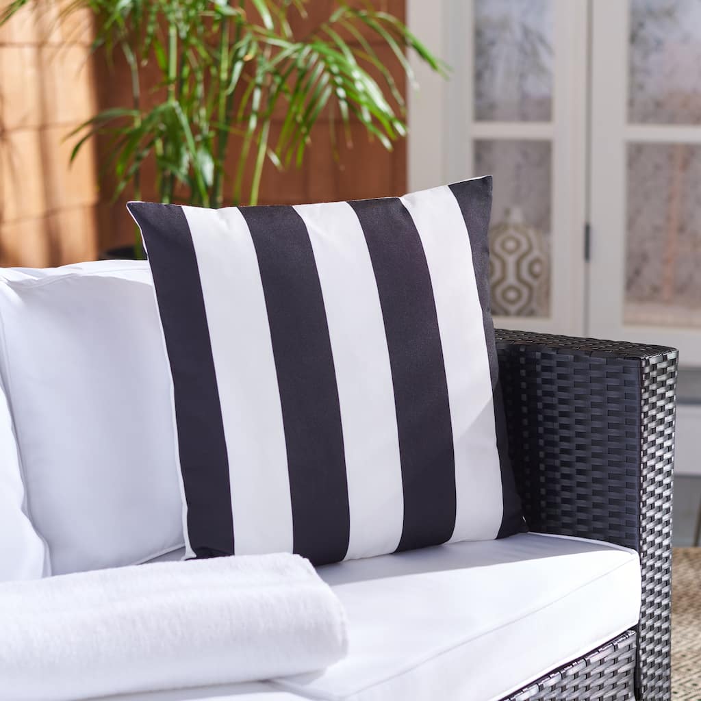 SAFAVIEH Anelija 18-inch Outdoor Pillow