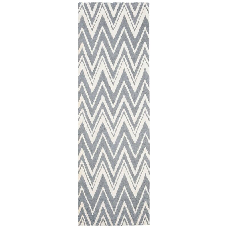 SAFAVIEH Handmade Cambridge Fumiko Modern Moroccan Wool Rug