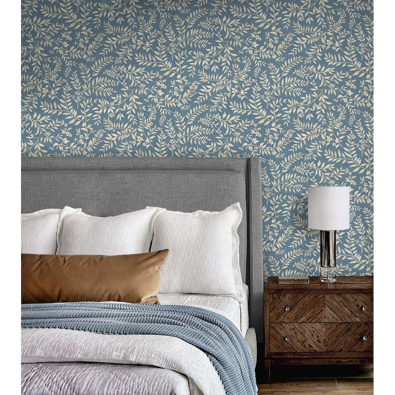 Daisy Bennett Designs Vining Leaf Trail Premium Matte Non-Woven Peel and Stick Wallpaper