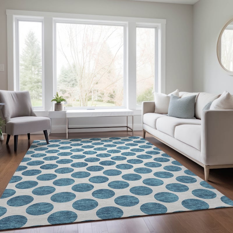 Machine Washable Indoor/ Outdoor Polka Dots Chantille Rug