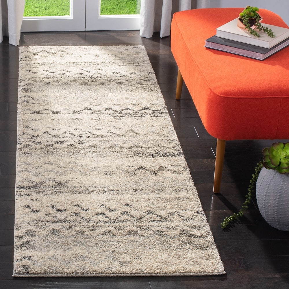 SAFAVIEH Retro Dulcie Modern Abstract Distressed Rug