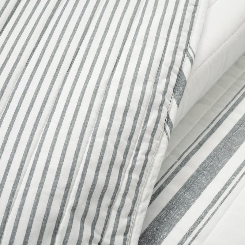 Lush Decor Farmhouse Stripe Reversible Cotton Twin-XL 2 Piece Quilt