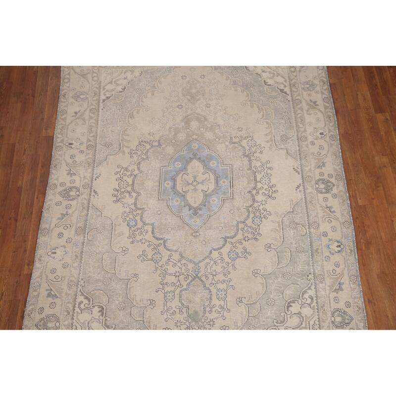 Hand Knotted Oriental 100% Wool Carpet Traditional Medallion Beige & Ivories Tabriz Area Rug - 8' 11'' X 6' 2''