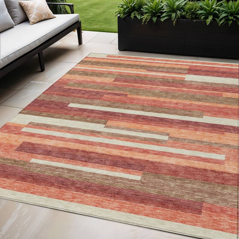HomeRoots Striped Transitional Rectangle Outdoor Rug - 5' X 8'