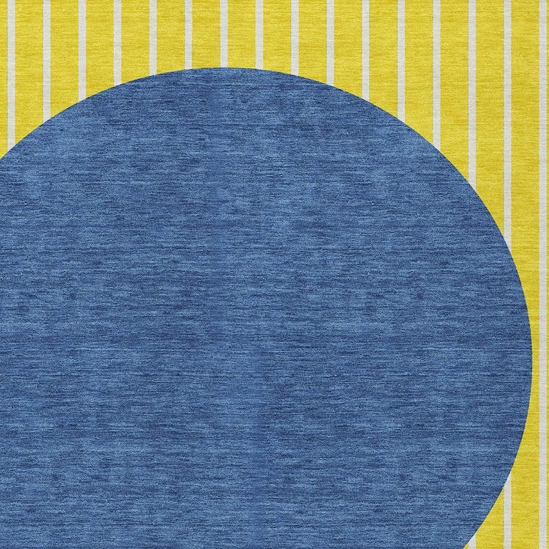 HomeRoots Striped Transitional Rectangle Outdoor Rug