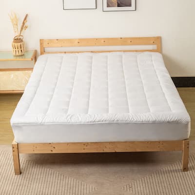 Quilted Mattress Pad – Fitted Elastic Protector, Cover Stretches up to 18 Inches Deep Pocket - Machine Washable Topper - White