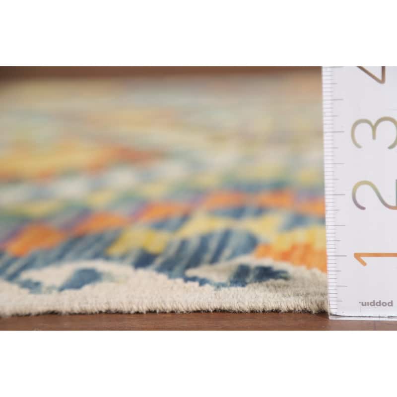 Reversible Kilim Accent Rug Hand-Woven Wool Carpet - 3'6"x 4'10"