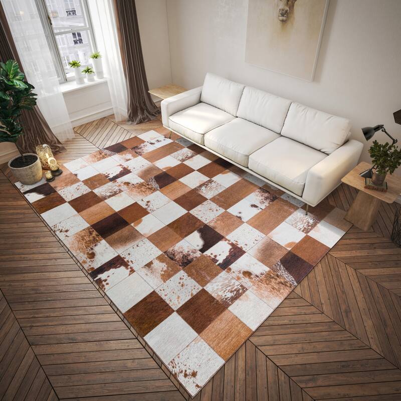 Indoor/ Outdoor Laredo Faux Hide Square Patchwork Washable Area Rug - 8' x 10' - Brown
