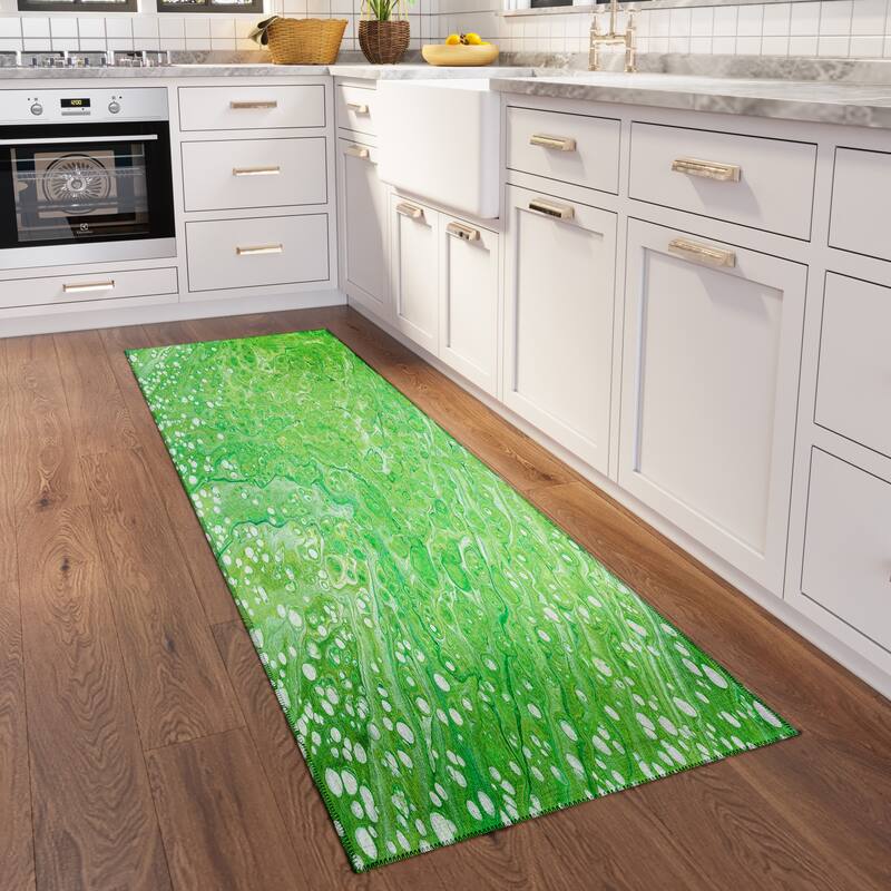 Indoor/ Outdoor Addison Karina Abstract Washable Area Rug - 2'3" x 7'6" - Clover
