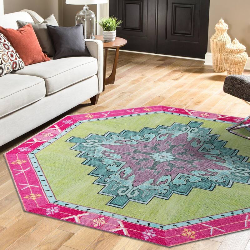 Traditional Rine Collection Area Rug - 7'6"x7'6" Octagon - Green